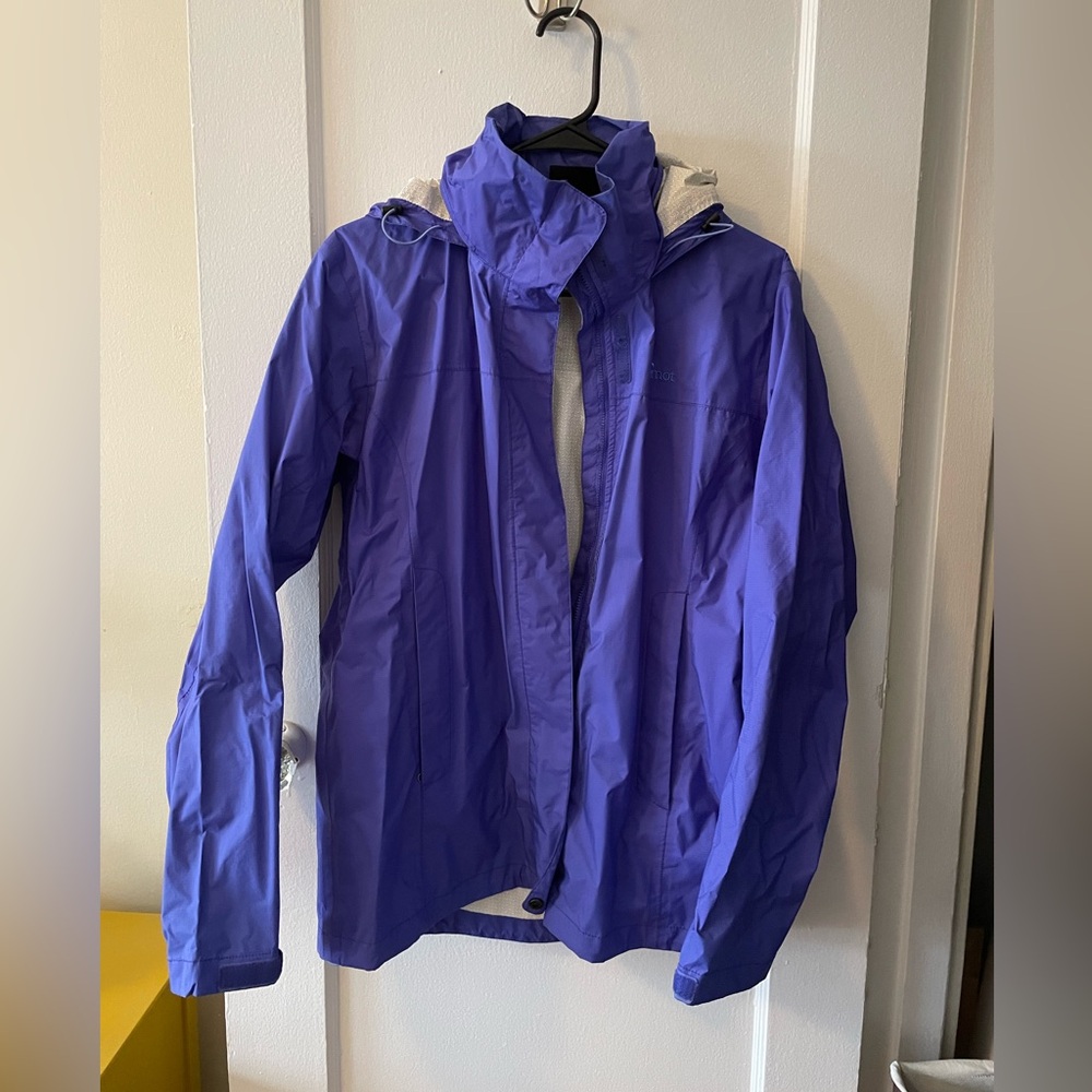 Marmot waterproof rain jacket - women’s M